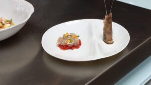 Showcooking en Russafa sobre la cocina del langostino de Vinaròs